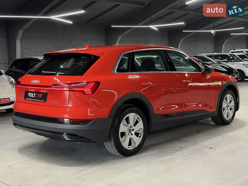 Внедорожник / Кроссовер Audi e-tron 2020 в Владимире