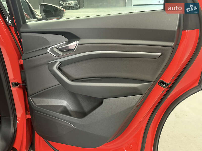 Внедорожник / Кроссовер Audi e-tron 2020 в Владимире