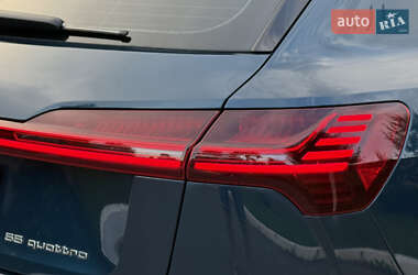 Внедорожник / Кроссовер Audi e-tron 2021 в 