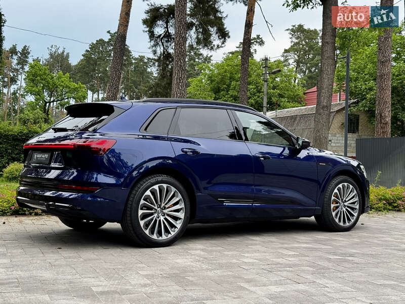 Внедорожник / Кроссовер Audi e-tron 2020 в Киеве