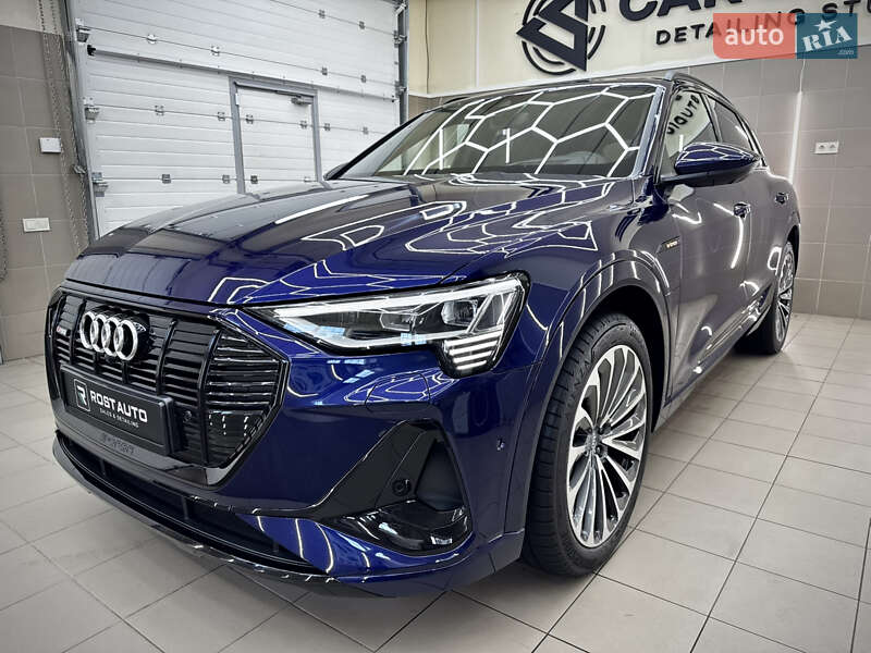 Внедорожник / Кроссовер Audi e-tron 2020 в Киеве