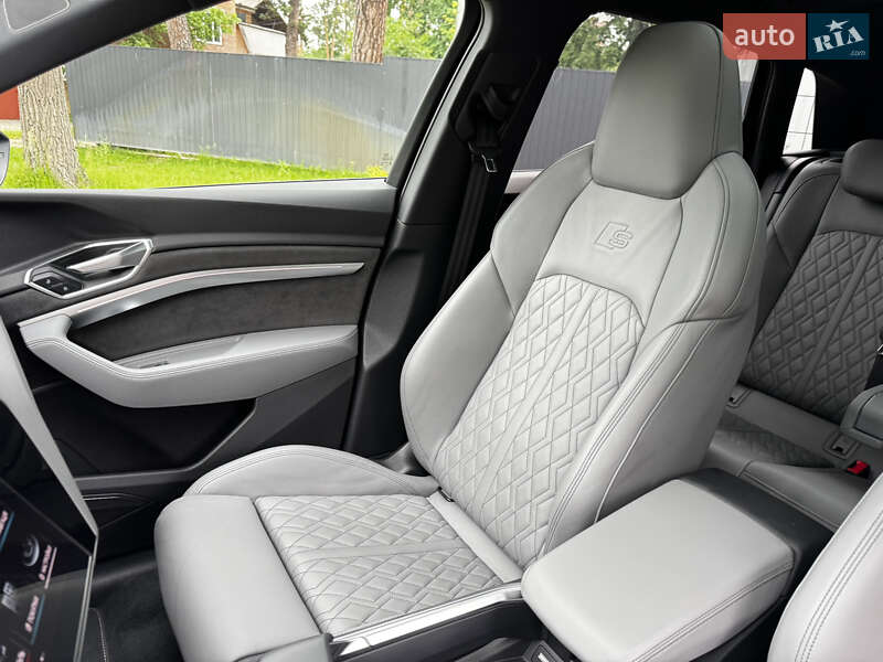 Внедорожник / Кроссовер Audi e-tron 2020 в Киеве