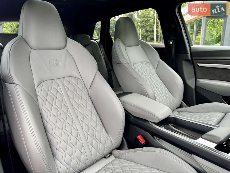 Внедорожник / Кроссовер Audi e-tron 2020 в Киеве
