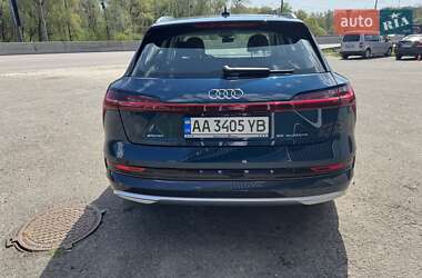 Внедорожник / Кроссовер Audi e-tron 2020 в 