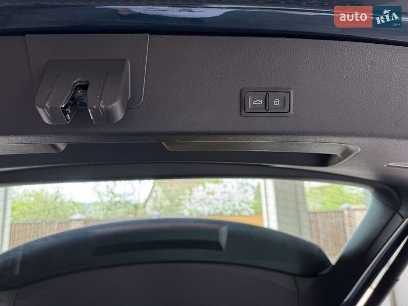 Позашляховик / Кросовер Audi e-tron 2020 в Києві