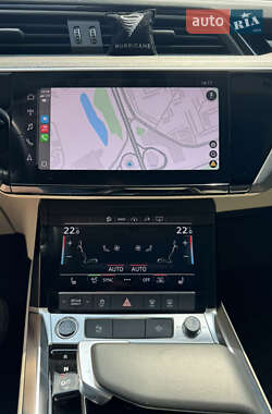 Внедорожник / Кроссовер Audi e-tron 2020 в 