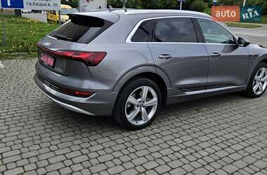 Внедорожник / Кроссовер Audi e-tron 2019 в 