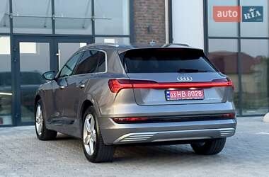 Позашляховик / Кросовер Audi e-tron 2020 в 