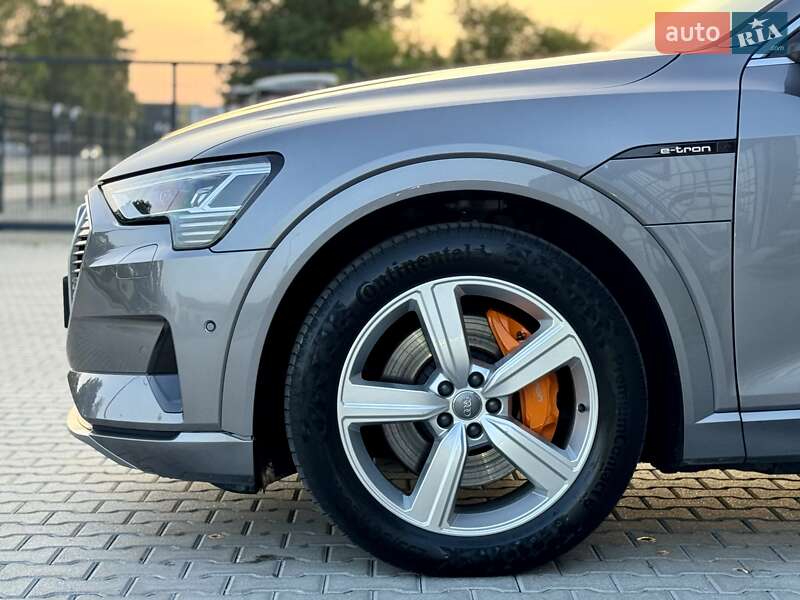 Внедорожник / Кроссовер Audi e-tron 2020 в Тернополе