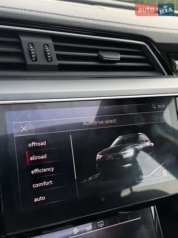 Внедорожник / Кроссовер Audi e-tron 2020 в Львове
