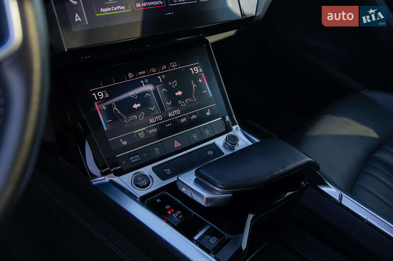 Внедорожник / Кроссовер Audi e-tron 2020 в Ужгороде