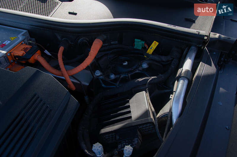 Внедорожник / Кроссовер Audi e-tron 2020 в Ужгороде