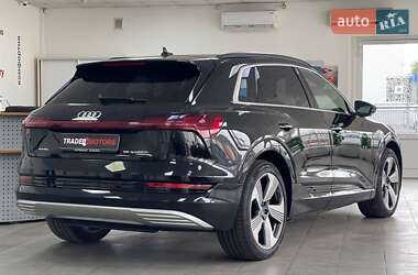 Внедорожник / Кроссовер Audi e-tron 2019 в 