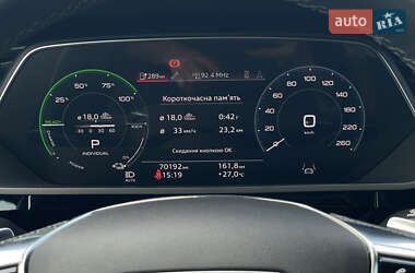 Внедорожник / Кроссовер Audi e-tron 2021 в 