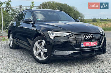 Внедорожник / Кроссовер Audi e-tron 2021 в 