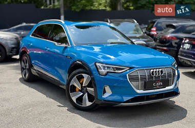 Внедорожник / Кроссовер Audi e-tron 2019 в Киеве