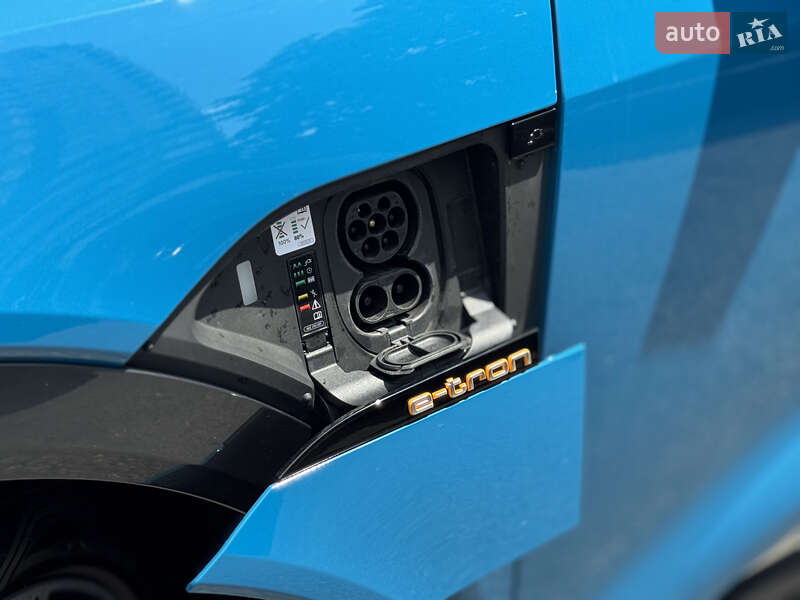 Позашляховик / Кросовер Audi e-tron 2019 в Києві