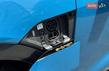 Внедорожник / Кроссовер Audi e-tron 2019 в 