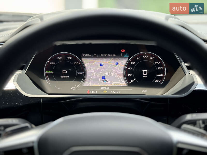 Позашляховик / Кросовер Audi e-tron 2019 в Києві