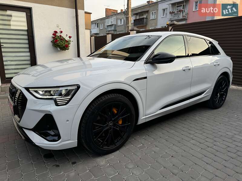 Внедорожник / Кроссовер Audi e-tron 2022 в Луцке