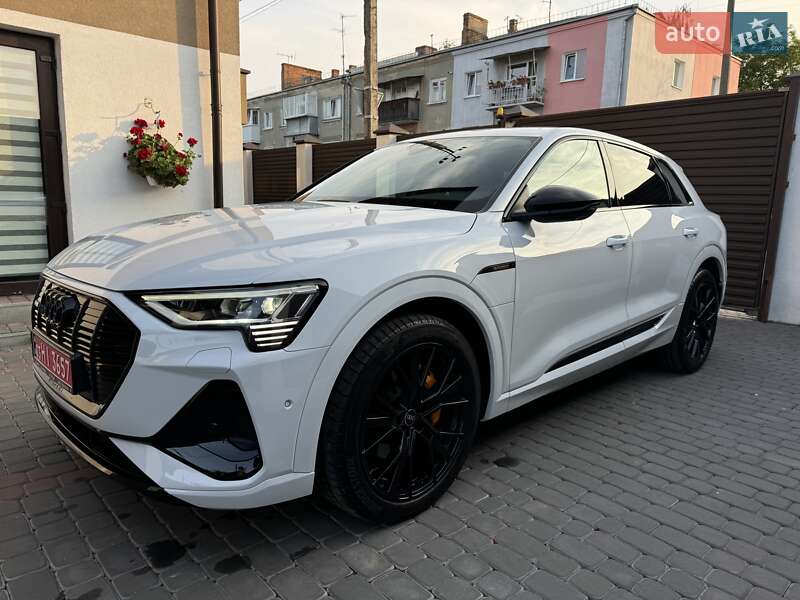Внедорожник / Кроссовер Audi e-tron 2022 в Луцке