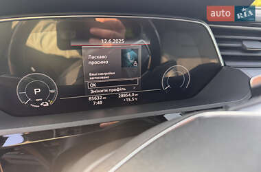 Внедорожник / Кроссовер Audi e-tron 2019 в 