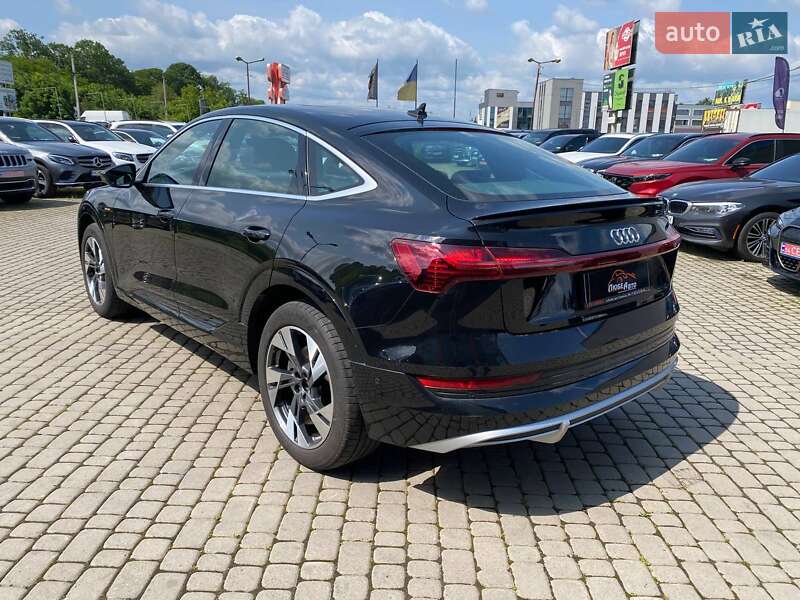 Позашляховик / Кросовер Audi e-tron 2021 в Львові