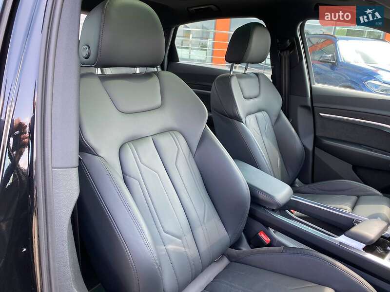 Позашляховик / Кросовер Audi e-tron 2021 в Львові