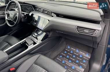 Внедорожник / Кроссовер Audi e-tron 2019 в 