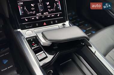 Внедорожник / Кроссовер Audi e-tron 2019 в 