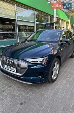 Внедорожник / Кроссовер Audi e-tron 2019 в Киеве