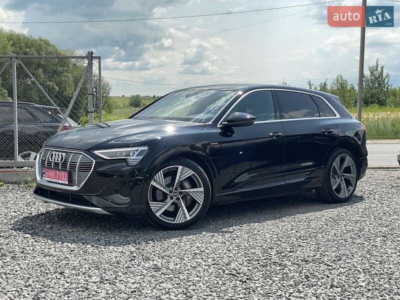 Audi e-tron 2022