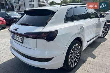 Внедорожник / Кроссовер Audi e-tron 2019 в 