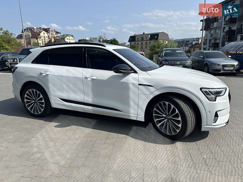 Внедорожник / Кроссовер Audi e-tron 2019 в Запорожье