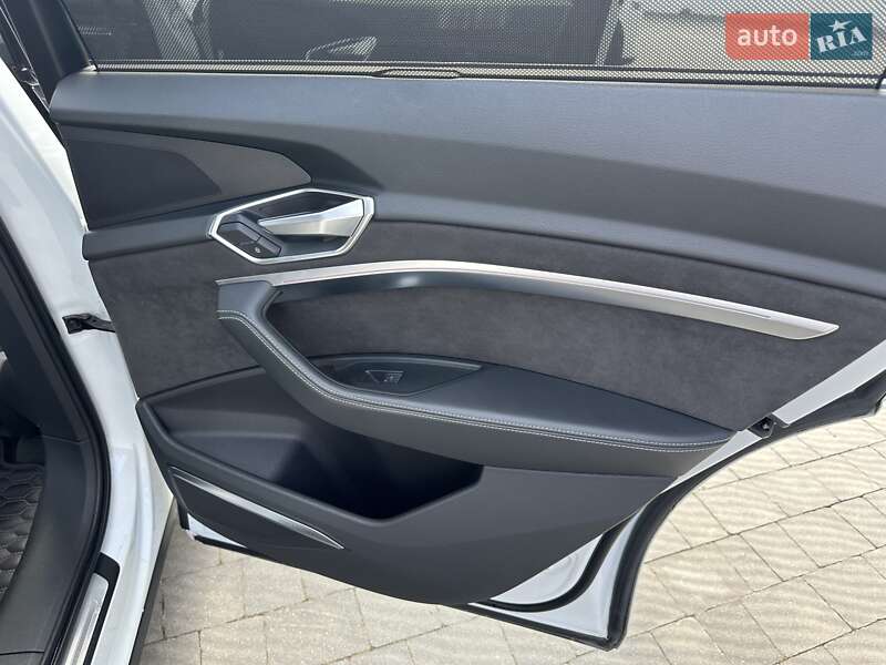 Внедорожник / Кроссовер Audi e-tron 2019 в Запорожье