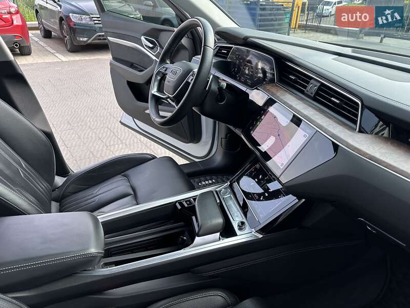 Внедорожник / Кроссовер Audi e-tron 2019 в Запорожье
