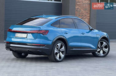 Внедорожник / Кроссовер Audi e-tron 2020 в 