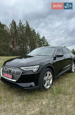 Audi e-tron 2022