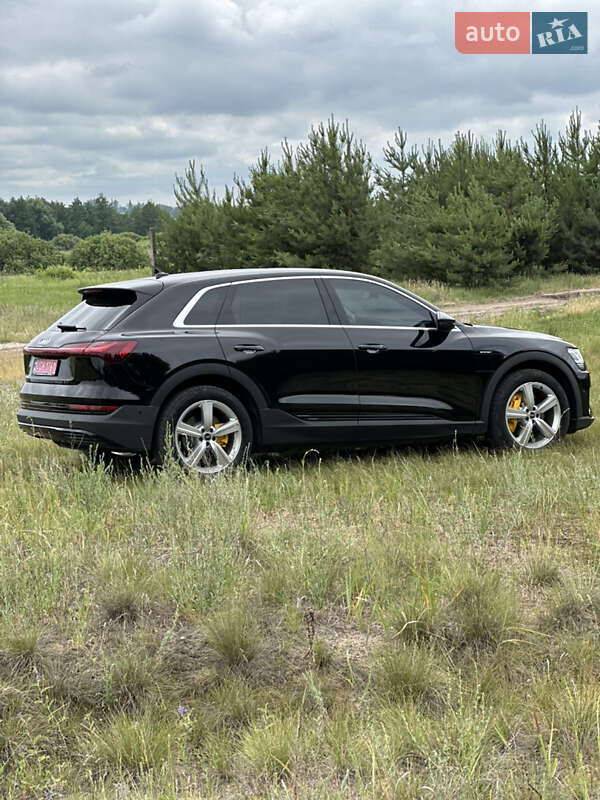 Позашляховик / Кросовер Audi e-tron 2022 в Харкові
