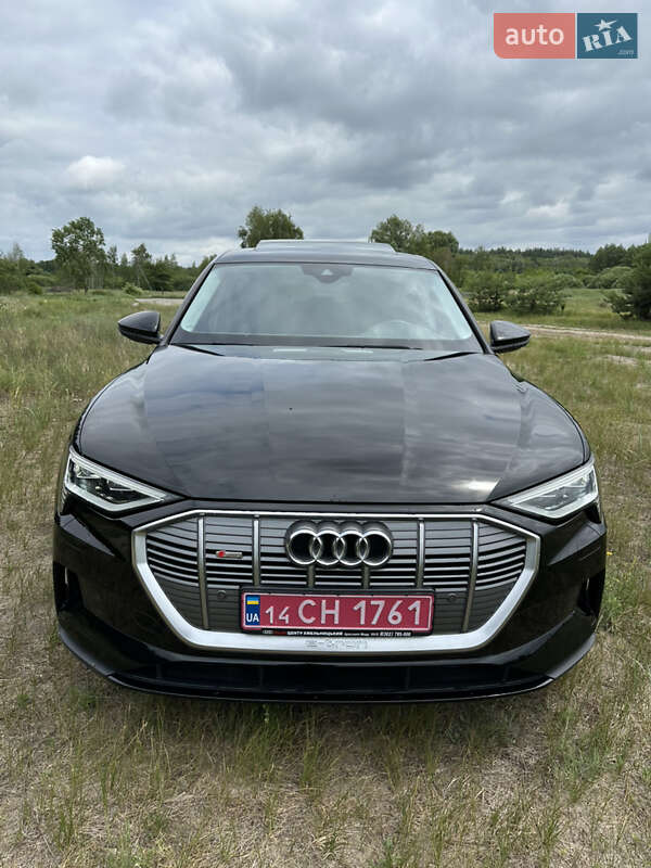 Позашляховик / Кросовер Audi e-tron 2022 в Харкові