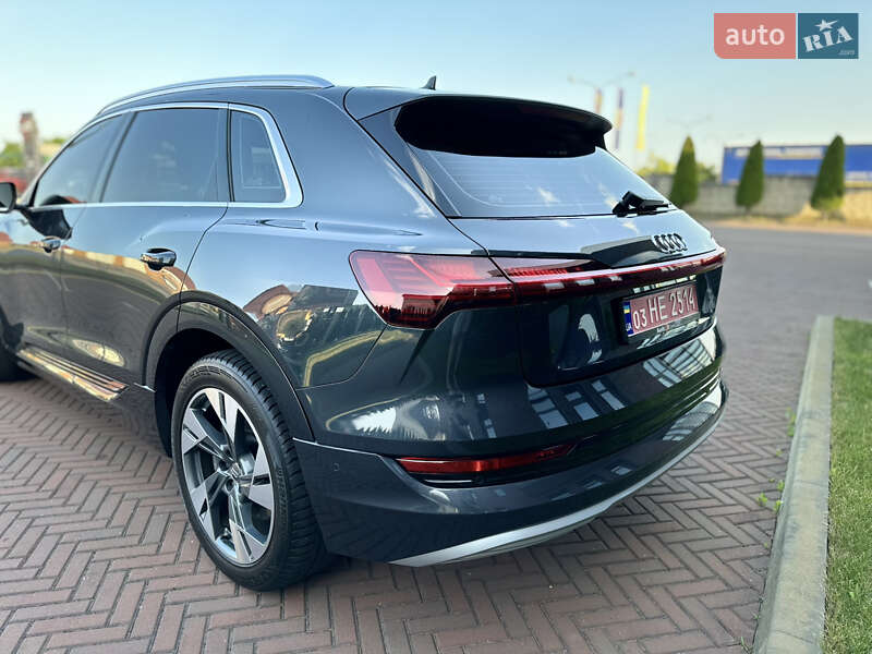 Внедорожник / Кроссовер Audi e-tron 2019 в Мукачево