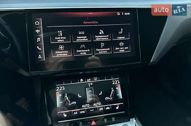 Внедорожник / Кроссовер Audi e-tron 2019 в 