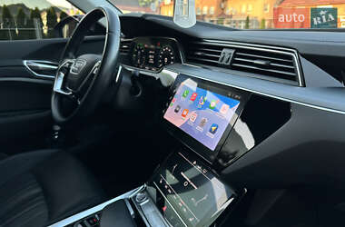 Внедорожник / Кроссовер Audi e-tron 2019 в 