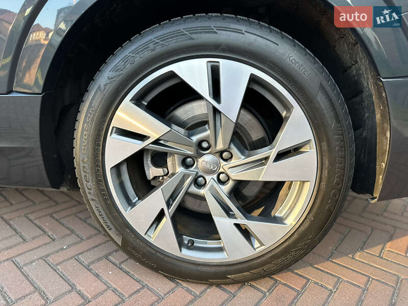 Внедорожник / Кроссовер Audi e-tron 2019 в Мукачево
