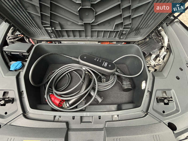 Внедорожник / Кроссовер Audi e-tron 2020 в Дрогобыче