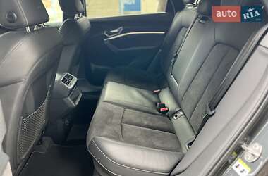 Внедорожник / Кроссовер Audi e-tron 2019 в 