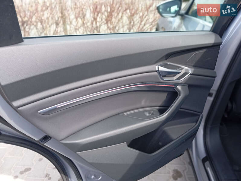 Внедорожник / Кроссовер Audi e-tron 2019 в Житомире