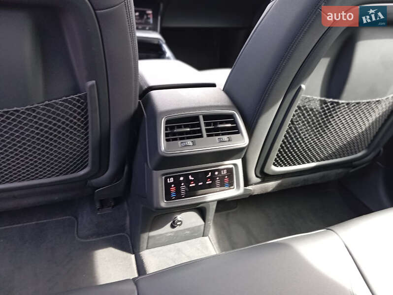 Внедорожник / Кроссовер Audi e-tron 2019 в Житомире