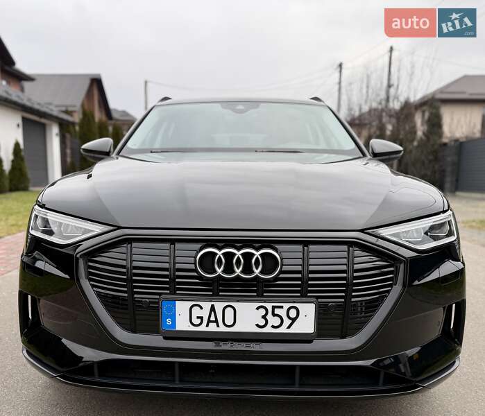 Позашляховик / Кросовер Audi e-tron 2022 в Києві