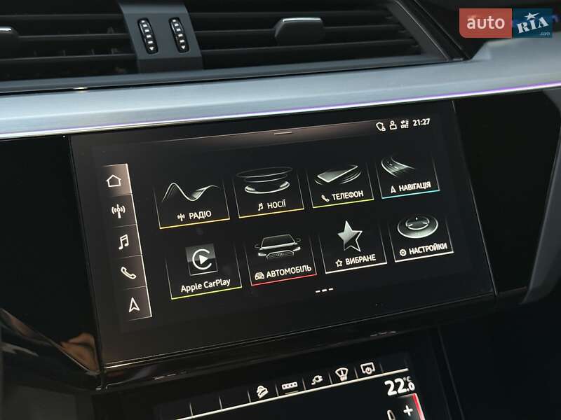 Внедорожник / Кроссовер Audi e-tron 2022 в Ужгороде